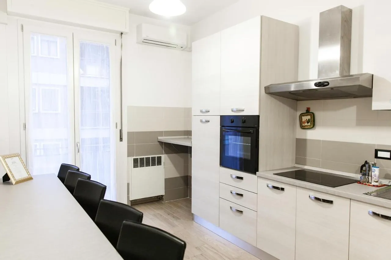 Apartment In Fiera 5 Appartmento Fronte Fiera Bologna